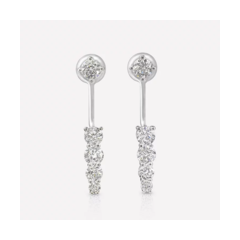 18K/750個性長條白色黃金鑽石耳環
