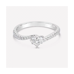 18K/750白色黃金扭紋心形鑽石戒指
