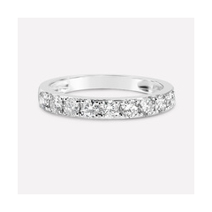 18K/750精緻密鑲白色黃金鑽石戒指
